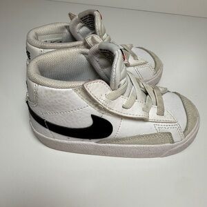 Nike  Nike Blazer Mid 'Black & White High Top Sneakers -  7